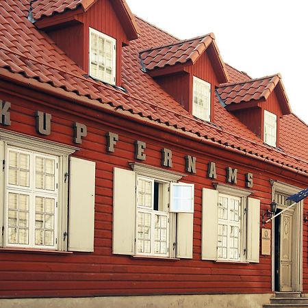 Hotel Kupfernams Ventspils Esterno foto